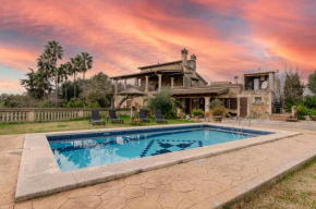 YourHouse Deulosal, Agrotourism with private pool